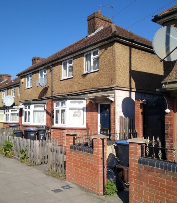 Enfield poltergeist haunting - ghost terrifies mother and four children in their enfield, england home 4 941px 284 Green Street Enfield
