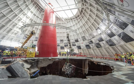 140625 corvette museum sinkhole 01