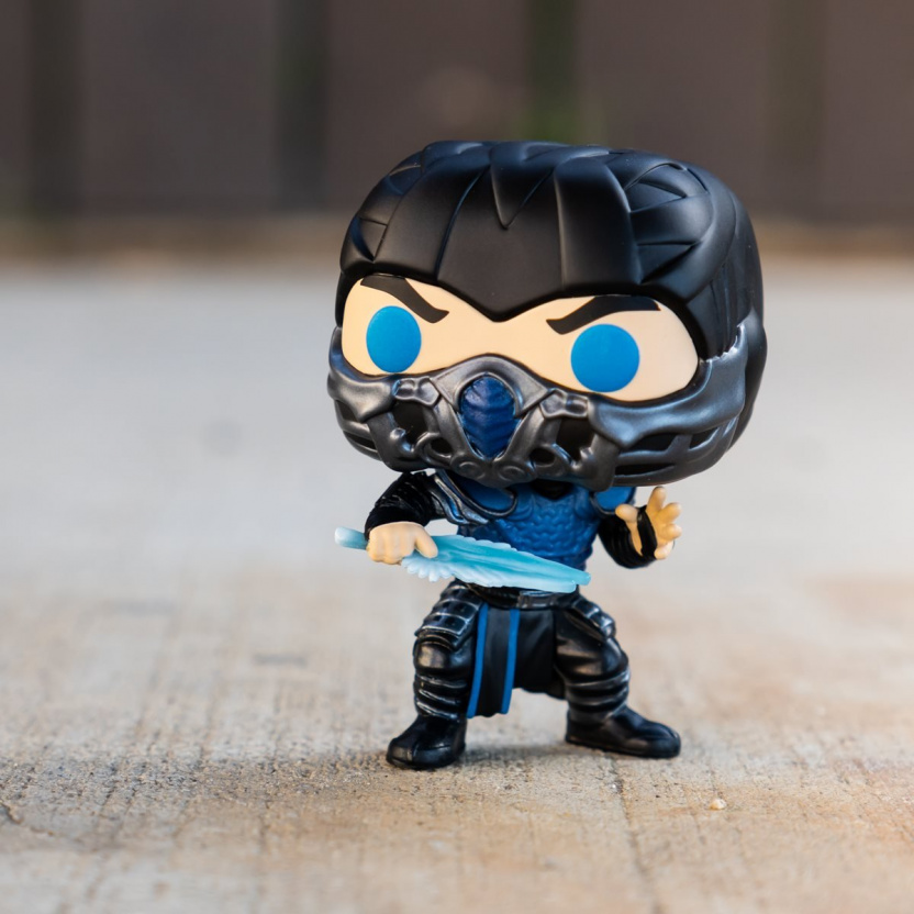 Mortal Kombat 2021 Sub-Zero Glow-in-the-Dark Funko Pop! Vinyl Figure #1057 - Exclusive front display