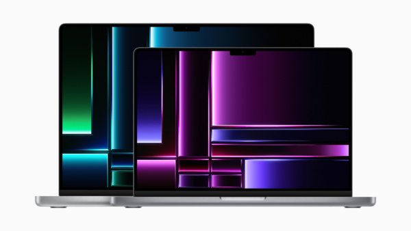 Apple MacBook Pro M2 Pro and M2 Max 2 up 230117