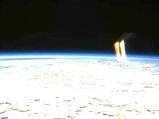 NASA cuts video feed (again) after twin beams of light appear erupting from Earth