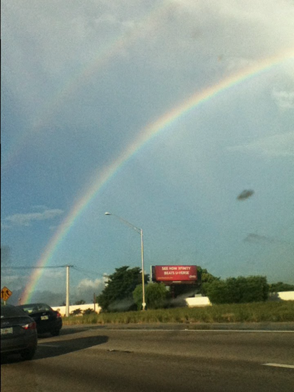Fort Lauderdale UFO captured near doube-rainbow