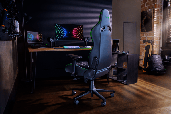Everything we discovered at razercon 2021 including rad gaming chairs, cool headsets, portable gaming systems, and yes, the zephyr wearable air purifier mask with interior cooling fans and dizzying lighting effects. 11 Enki25021 shot4 R2
