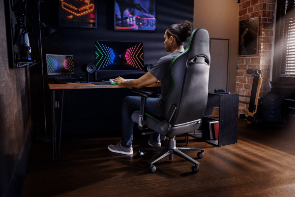Everything we discovered at razercon 2021 including rad gaming chairs, cool headsets, portable gaming systems, and yes, the zephyr wearable air purifier mask with interior cooling fans and dizzying lighting effects. 15 Enki26056 lifestyle shot2 R2