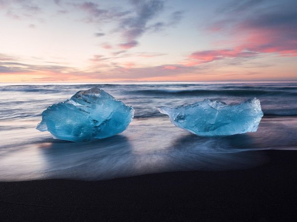 Clear blue iceberg chips