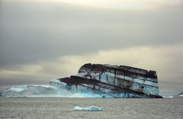 Franz Josef Fjord, Iceberg black ice