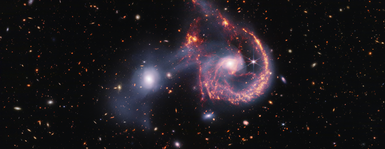 Jwst captures bright-eyed galaxy smiling. 1 STScI 01J748TR76TBJ7SA2QBBHWGH6B
