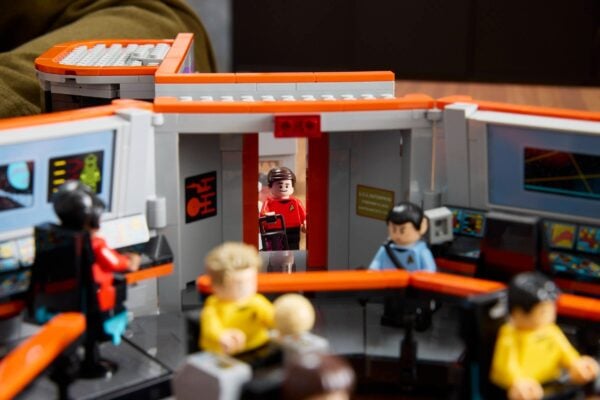 Star trek lego enterprise bridge warps in for 60th 7 imgi 401 blt68b96db9d6f9e80c 11385 Lifestyle Build 03