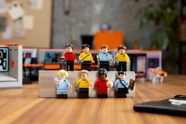 Star trek lego enterprise bridge warps in for 60th 8 imgi 405 blt68b96db9d6f9e80c 11385 Lifestyle Build 07