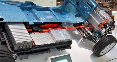 Ev battery life: these everyday charging habits may wear it down faster 5 Nissan Leaf at the 2009 Tokyo Motor Show