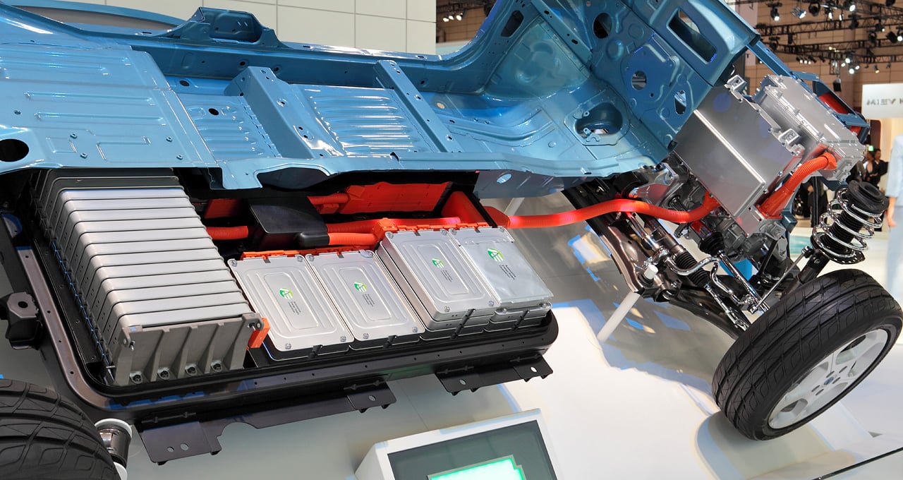 Ev battery life: these everyday charging habits may wear it down faster 1 Nissan Leaf at the 2009 Tokyo Motor Show