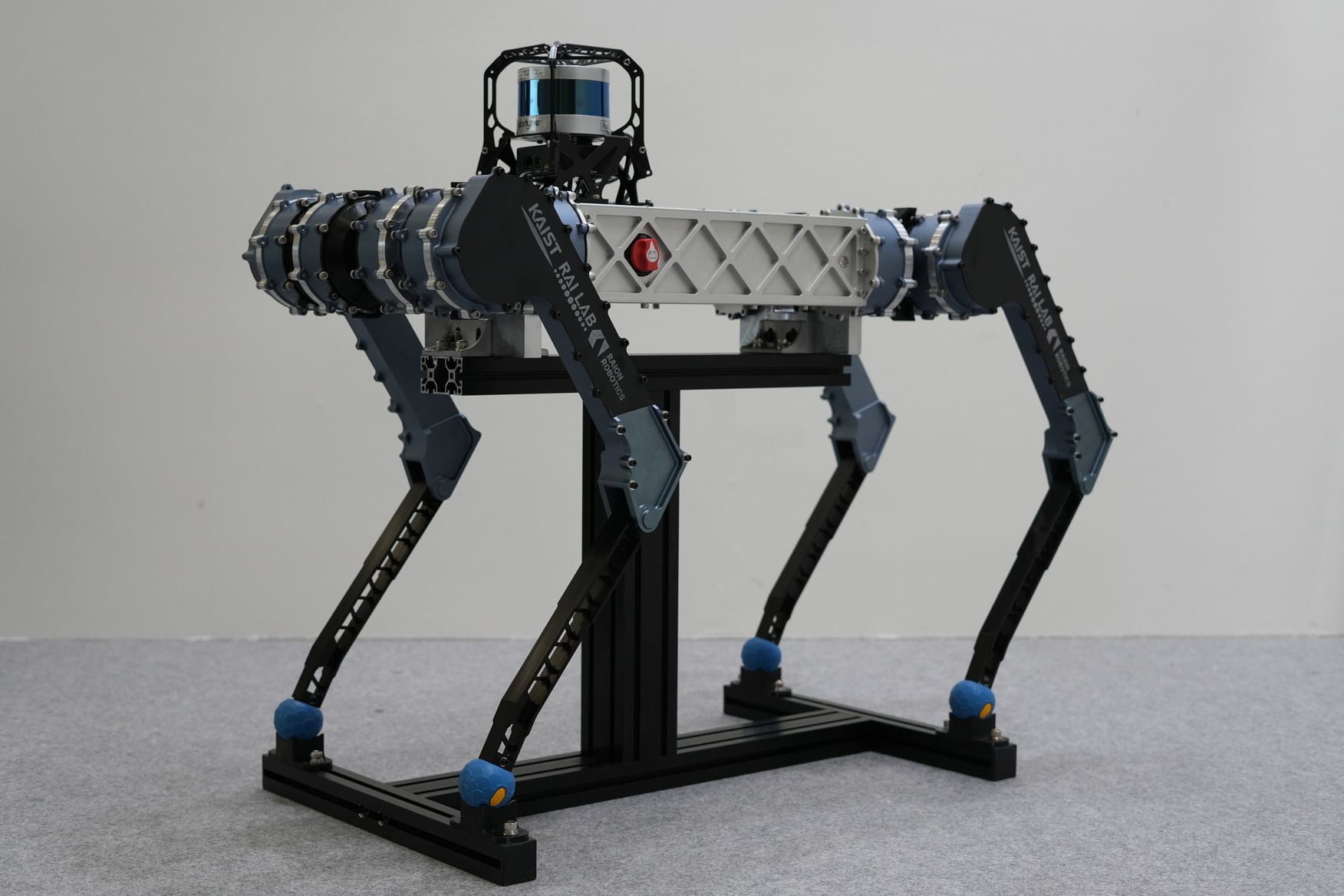 Raibo2 robot dog runs a full marathon on one charge and outpaces humans 1 south korea robot dog raibo2